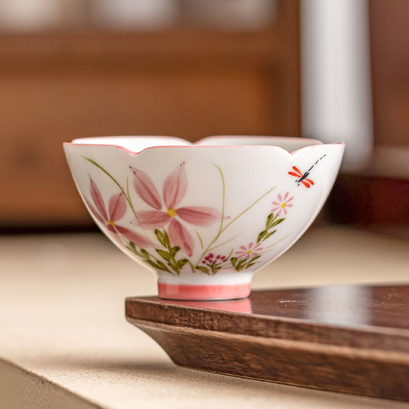 Cốc trà hương vị Trung Quốc màu xám thực vật cốc hoa cúc vẽ tay hoa chuồn chuồn cốc trà gia dụng cốc chủ nhân cốc đơn tách trà cốc trà