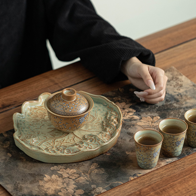 Bộ trà du lịch hoa sen xanh và trắng Bộ trà Kung Fu gốm cắm trại di động Một ấm ba cốc