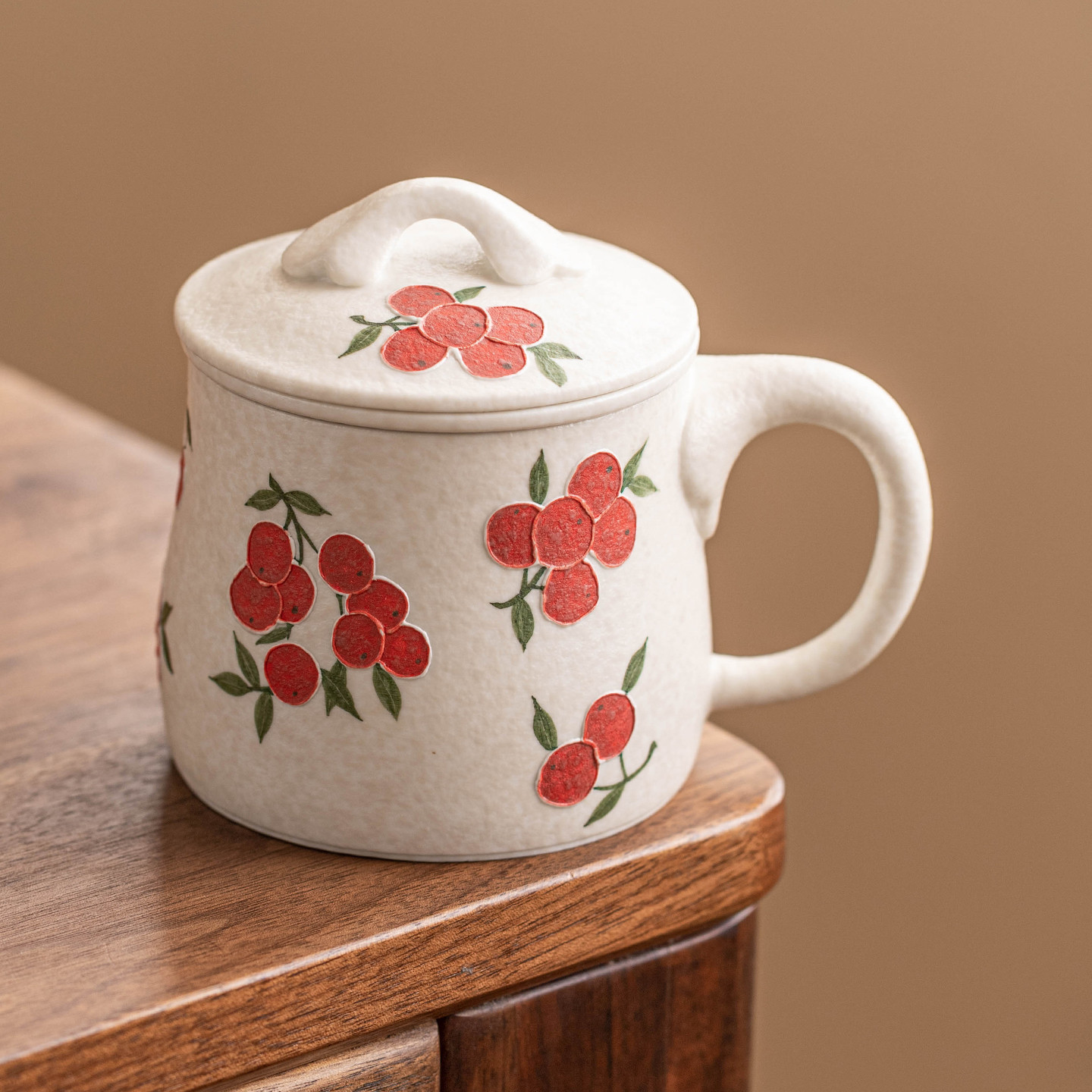 Tách trà trắng mỏ đá nhà máy tách trà văn phòng cá nhân tách trà tách trà có nắp cốc nước gốm sứ