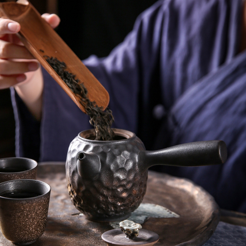 Nồi tráng men sắt mạ vàng kiểu Nhật tay cầm bên hông bộ trà gốm sứ Kung Fu ấm trà đơn nhỏ làm bằng tay cổ điển