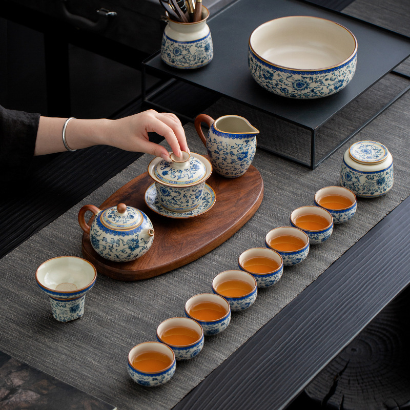 Bộ dụng cụ pha trà Kung Fu lò Ru màu xanh và trắng dụng cụ pha trà văn phòng cao cấp sang trọng nhẹ gia dụng ấm pha trà kèm theo quà tặng