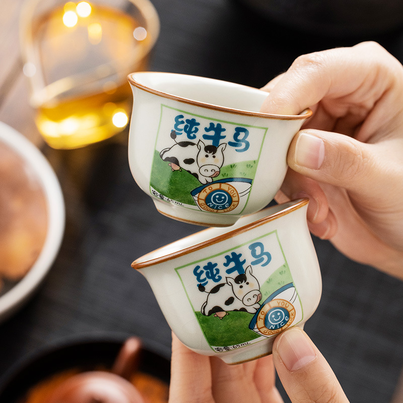 Cốc trà bò và ngựa sáng tạo Ruyao cốc chủ nhân cốc đơn gốm sứ cao cấp cốc trà Kung Fu chuyên dụng cá nhân