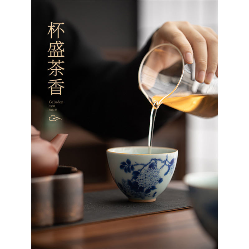 Cốc trà gốm sứ trắng xanh kiểu Trung Quốc cốc trà cao cấp cá nhân đơn gia dụng dụng cụ trà Kung Fu cốc trà đơn bán buôn