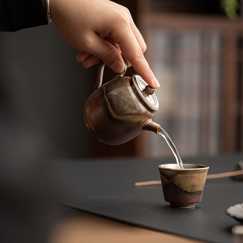 Ấm trà gốm sứ cổ điển Đốt Củi thủ công ấm pha trà đơn giản biến đổi lò kiểu Nhật ấm pha trà công phu gia dụng ấm đơn