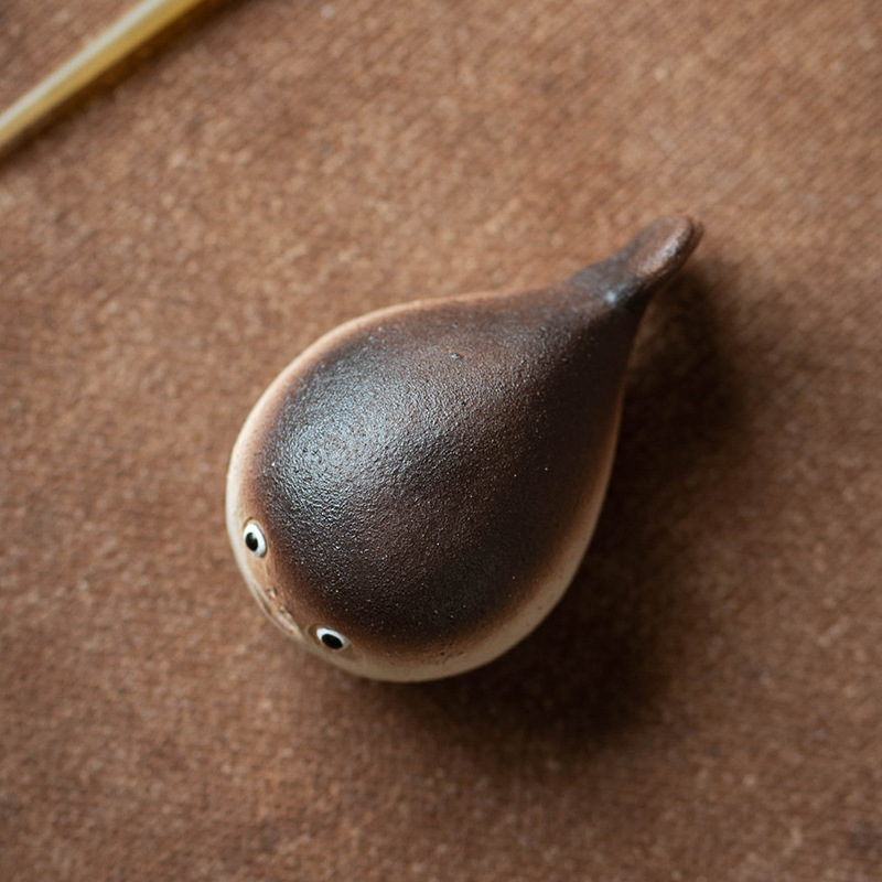 Đồ trang trí rùa đốm Saka thú cưng trà cát tím Nghi Hưng có thể nuôi trà thủ công, bàn trà, gốm sứ trà đạo xung quanh nhà