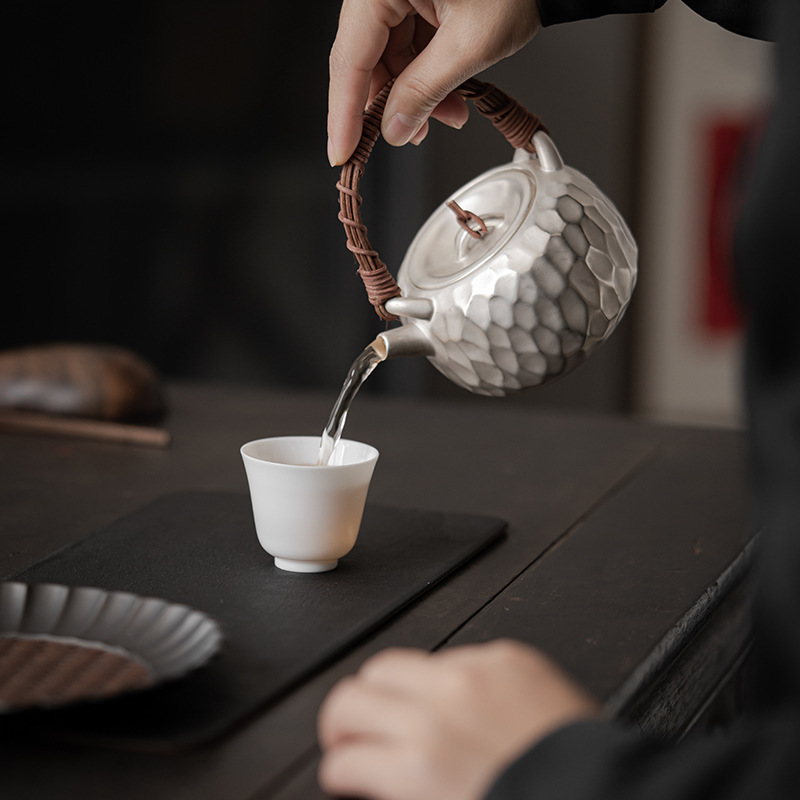 Bình mạ bạc thủ công phong cách Nhật Bản sang trọng nhẹ mới, ấm có chùm hình búa, bộ trà Kung Fu, ấm trà văn hóa gốm sứ, ấm đơn