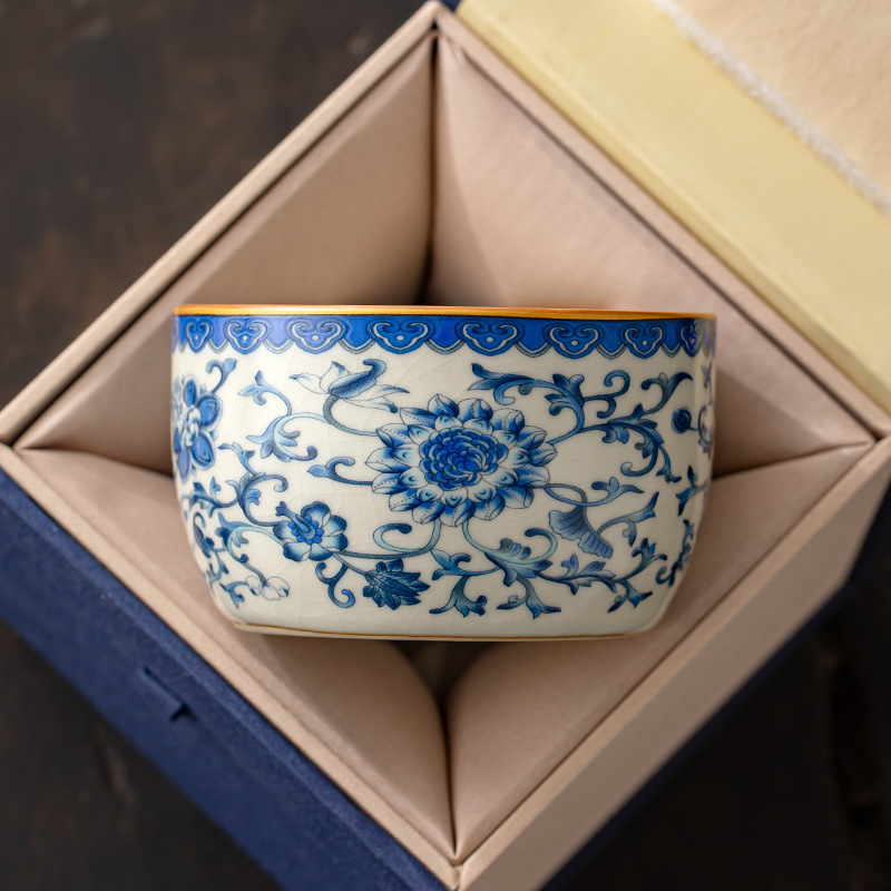 Cốc chủ nhân cao cấp Ru Kiln màu xanh và trắng với hoa sen