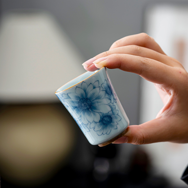 Cốc trà màu xanh và trắng cốc chủ sở hữu cá nhân nữ nhỏ Zen retro nhà sản xuất cốc trà gốm thủ công bán buôn