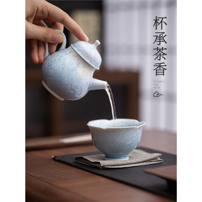 Cốc chủ nhân tráng men pha lê có giá trị cao, cốc cánh hoa gốm sứ, bộ trà Kung Fu, cốc trà sang trọng nhẹ, bán buôn quà lưu niệm