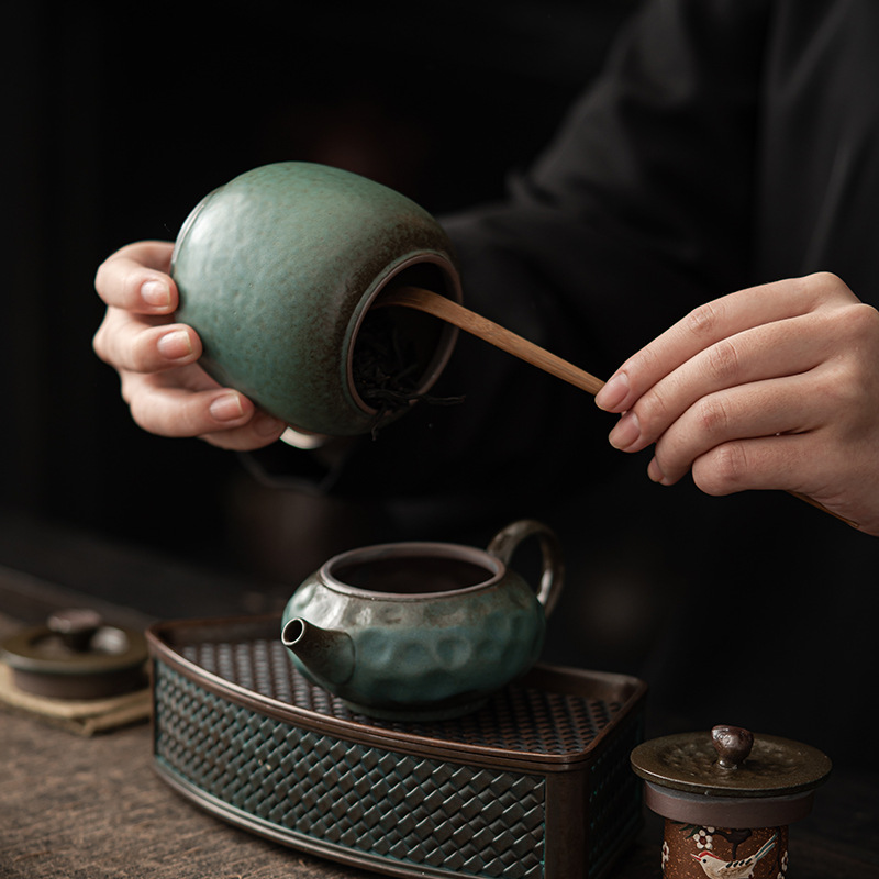Bình trà đánh thức chưa niêm phong, bình trà gốm sứ Qingye thay đổi lò nung thủ công kiểu Nhật, bộ trà Kung Fu, kho trà Pu'er nhỏ