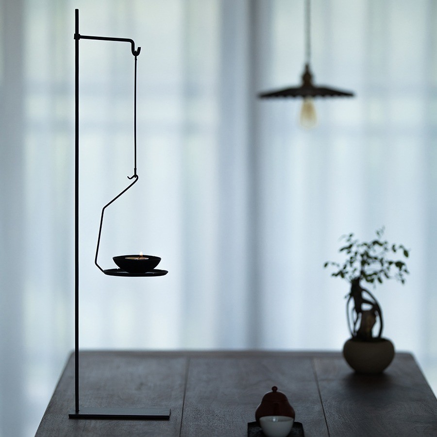 Bàn nến sắt rèn làm bằng tay Bàn nến sắt rèn cổ điển sáng tạo kiểu Nhật Bản Bàn trang trí phụ kiện trà đạo phòng trà