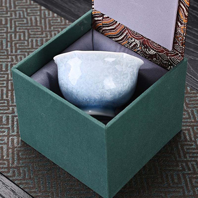 Cốc trà gốm sứ tráng men pha lê cốc chủ nhân miệng hoa cốc bộ trà Kung Fu giá trị cao hộp quà chén trà cao cấp hoa băng xanh