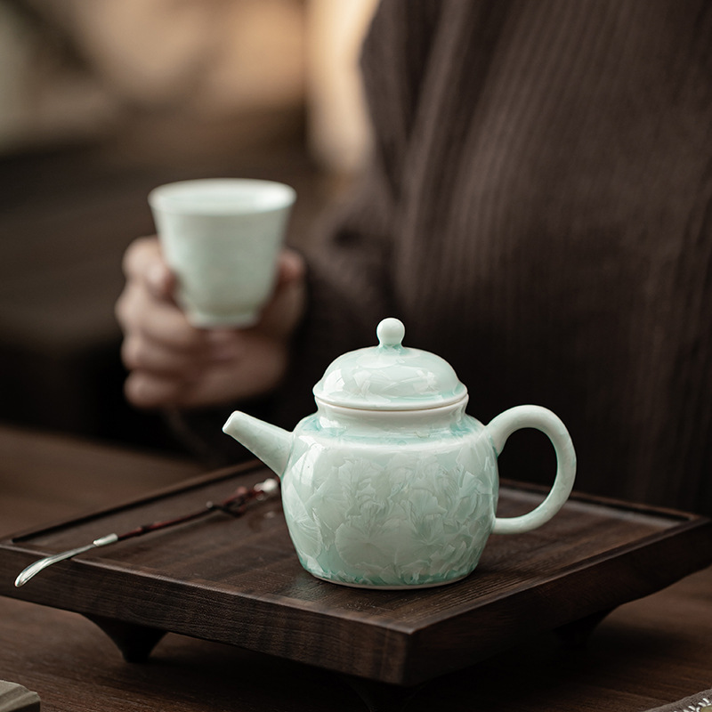 Bingjing Green Green Longdan Ấm trà gốm sứ nhỏ ấm trà Kung Fu ấm trà đơn bóng lỗ lọc ấm trà hộp quà