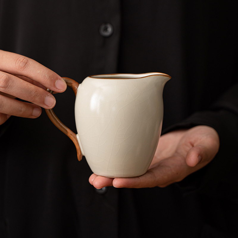 Cốc đường hầm lò Ru màu be cốc trà đồng phục gia dụng dụng dụng cụ trà Kung Fu gốm sứ cốc đơn phụ kiện dụng cụ trà có thể nâng