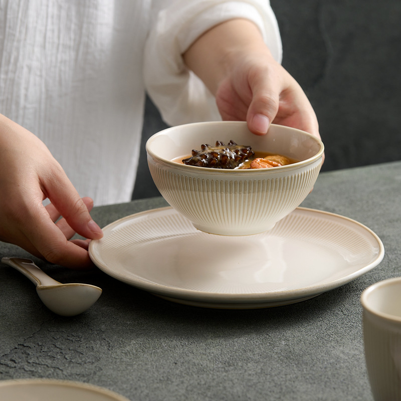 Bộ đồ ăn màu be, bộ đồ ăn gia dụng, bát, thìa, đĩa kết hợp sáng tạo, câu lạc bộ nhà hàng khách sạn, bộ đồ ăn 5 món cho một người, bàn