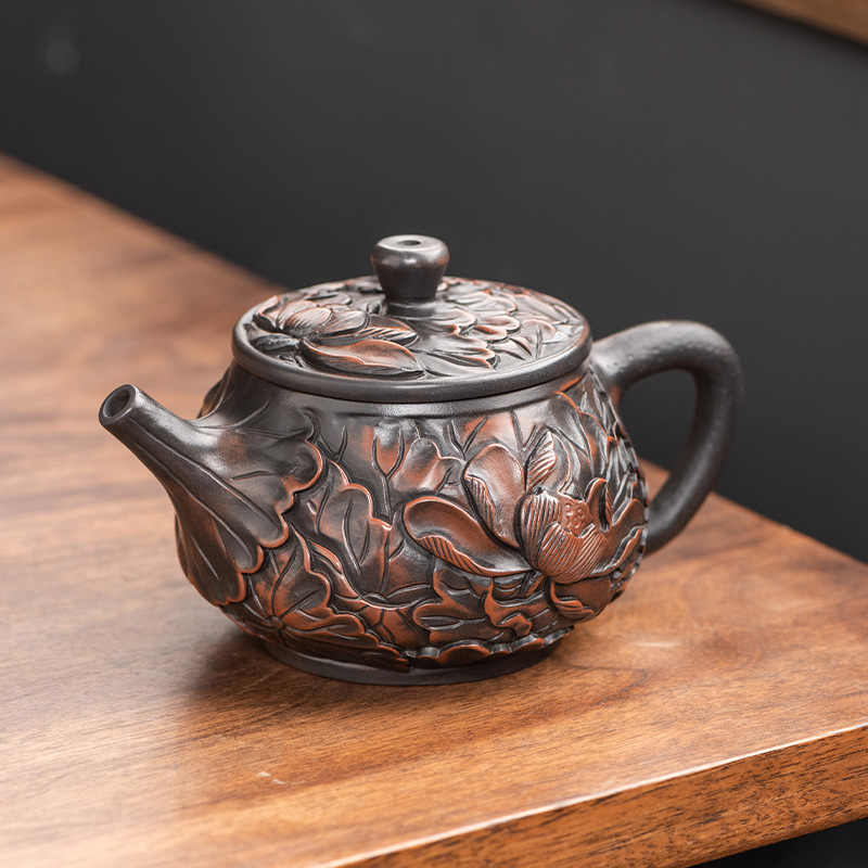 Ấm trà thủ công nổi tiếng Vân Nam gốm tím ấm đơn chạm nổi đầy đủ ấm pha trà chạm khắc ấm trà bộ ấm sức khỏe