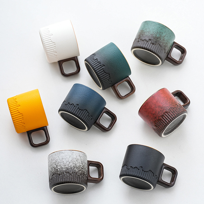 Thương mại điện tử xuyên biên giới Cốc cà phê gốm sứ nhỏ Lò biến đổi Retro có tay cầm bằng gỗ Cốc trà nếm trà Cốc khách Cốc đơn 50ml