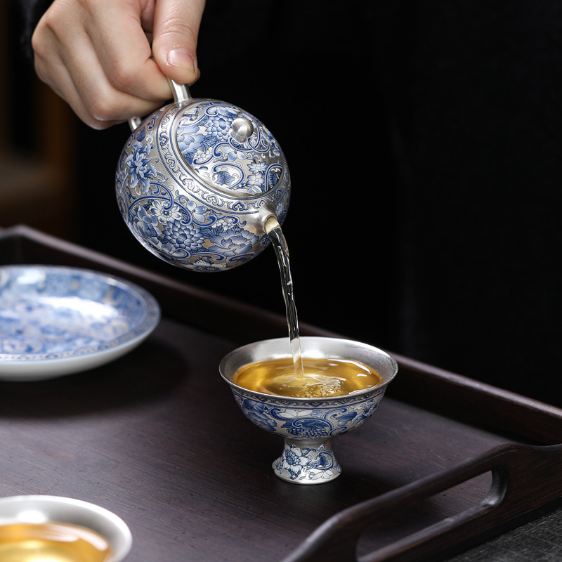 999 bạc một bình hai cốc gốm sứ trắng xanh hoa văn phong cách văn phòng quà tặng di động du lịch năm rồng bộ trà phong cách dân tộc