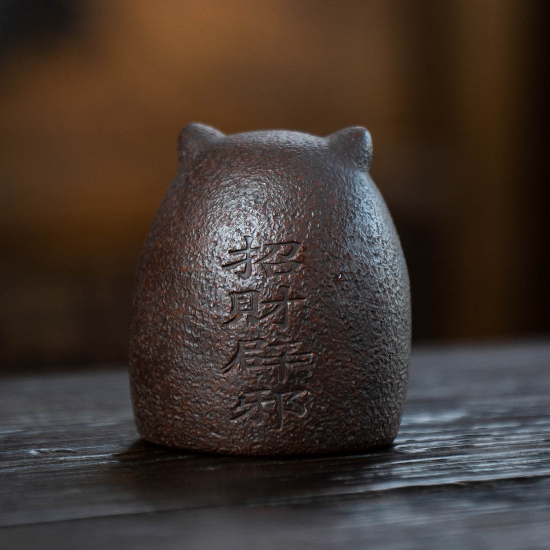 Đá cát tím Yixing Dám Làm thú cưng trà hổ, nắp chơi trà có thể giữ bàn trà đồ trang trí nhỏ, Bộ trà đạo, tác phẩm điêu khắc bán buôn