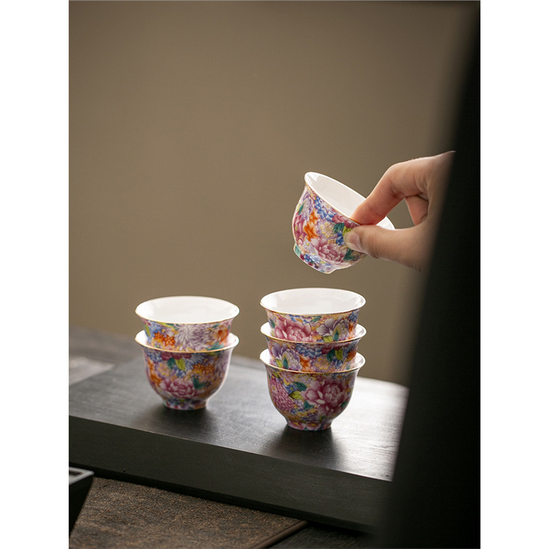 Cốc trà tráng men Wanhua Cốc trà gốm sứ vẽ tay hoa hồng cốc chủ nhân cốc đơn cốc Kung Fu bán buôn cốc trà