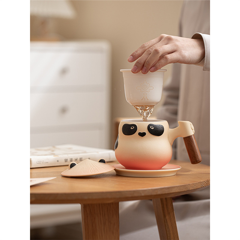 Cốc pha trà gấu trúc cốc tách trà gốm sứ sáng tạo có nắp cốc lọc nước cho nam và nữ văn phòng