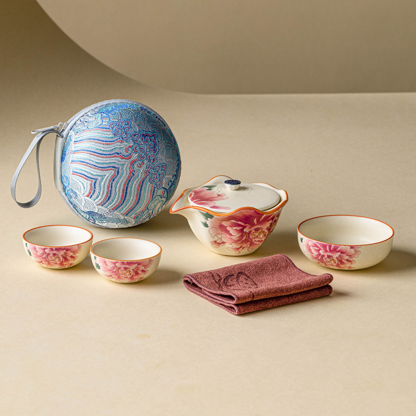 Bộ ấm trà du lịch màu trắng mỏ đá Một ấm ba cốc hoa mẫu đơn vẽ vàng cốc khách nhanh cắm trại ngoài trời ấm trà lưu niệm