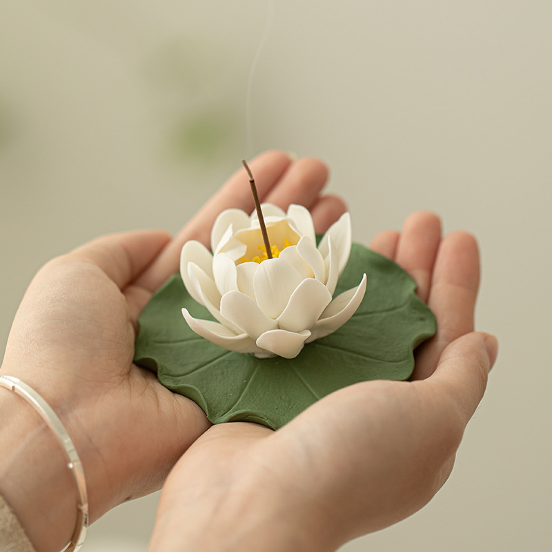Đồ trang trí thiền cắm hương hoa sen trắng gốm sứ sáng tạo, giá hương nhỏ gia dụng, bình hương, lư hương