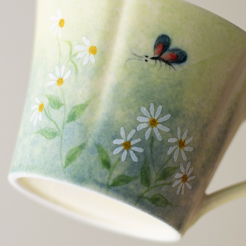 Cốc cà phê vẽ tay, hoa cúc tráng men, cốc nước gốm sứ giá trị cao, cốc trà chiều gia dụng nữ, sang trọng nhẹ nhàng