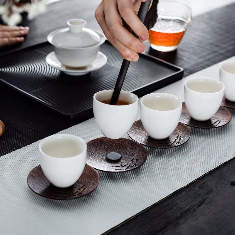 Tấm lót cốc trà sáng tạo, ấm cách nhiệt, phụ kiện bộ trà trà đạo kiểu Nhật, giá đỡ đĩa trà màu đồng, nhà máy bán buôn