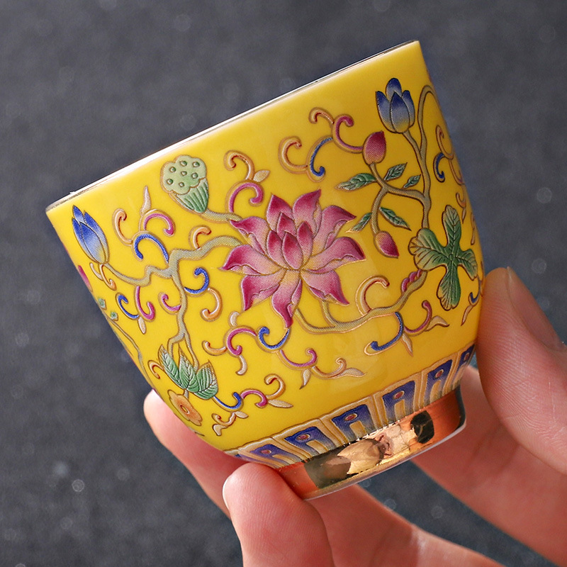 Cốc chủ nhân tráng men một cô gái nhỏ phấn màu gốm sứ Kung Fu bộ trà tách trà trà tách trà lưu niệm bán buôn