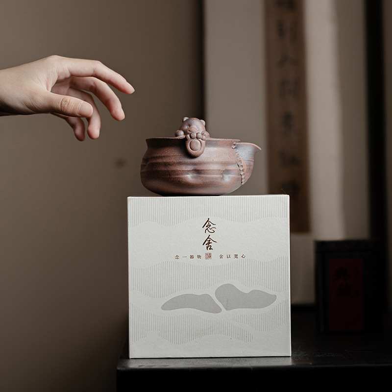 Ấm trà gấu nhỏ đất đá cũ ấm trà gốm sứ hộp quà tặng bộ trà kungfu cổ điển văn phòng gia dụng ấm pha trà
