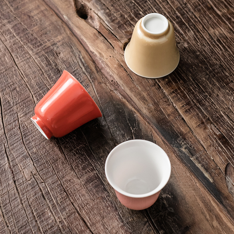 Cốc trà Kung Fu tráng men màu Cốc trà ngon cốc nữ màu hồng xanh tím cốc đơn gốm sứ gia dụng cốc nhỏ Bộ trà