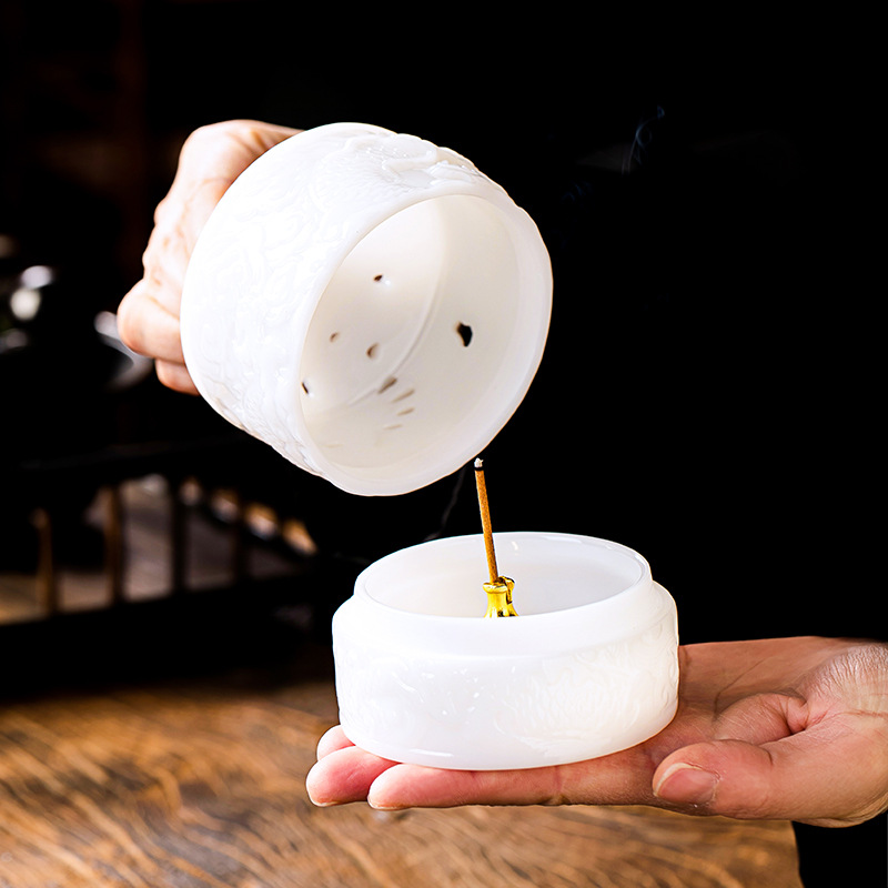 Guo Zhibao điêu khắc nổi bằng đá ngọc bích lư hương thủ công thắp hương đồ dùng gia đình phụ kiện trà đạo đồ trang trí bằng gốm