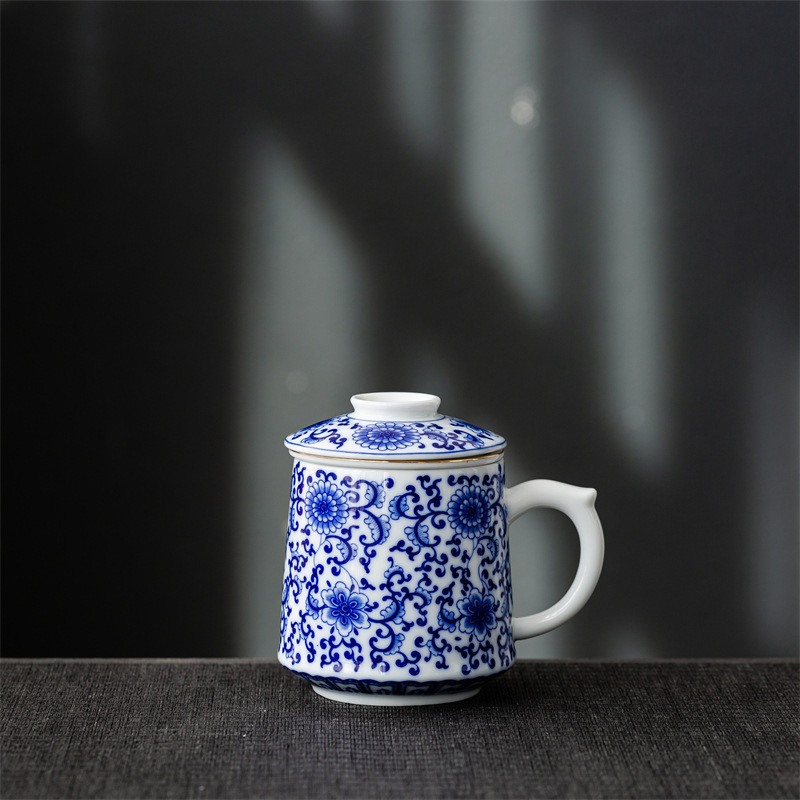 Cốc nước sứ trắng xanh, trà văn phòng, cốc gốm sứ màu Jingdezhen, quà tặng cổ, cốc tách tay, bán buôn