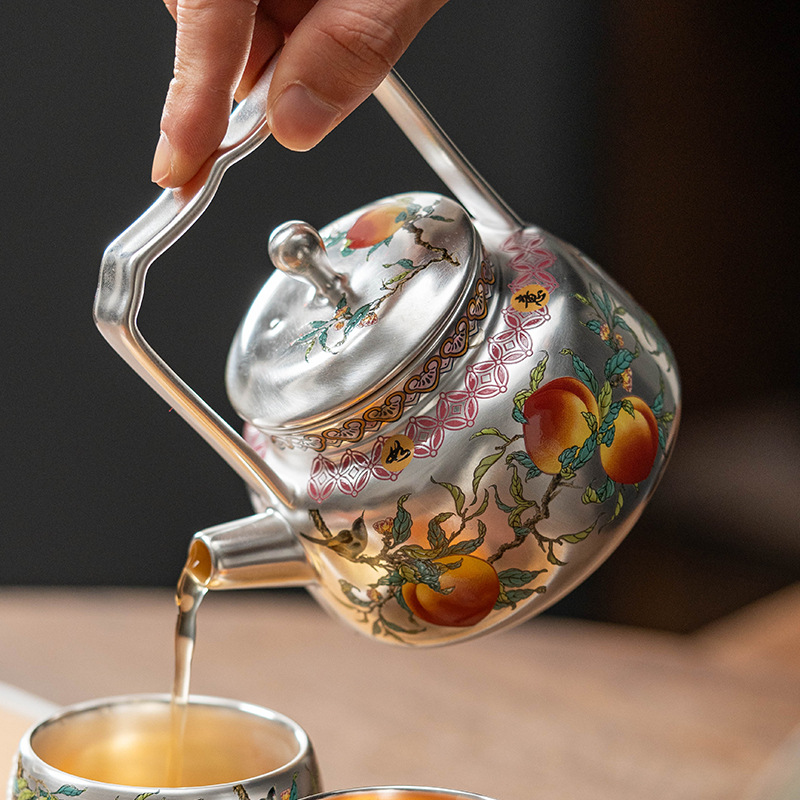 Zhou Hongjie Nine Peach Five Blessings Ấm trà khảm bạc với một nồi và hai cốc Bộ trà Kung Fu công suất lớn cao cấp.