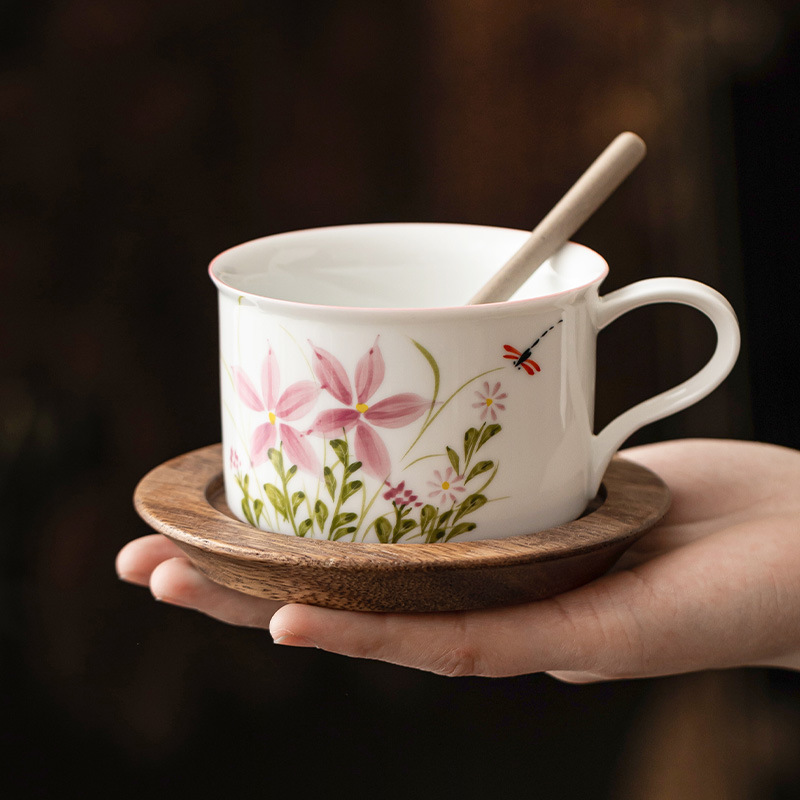 Cốc cà phê chuồn chuồn chuồn hoa cúc vẽ tay cốc gốm sứ cao cấp Trung Quốc cốc nước tinh tế cốc trà cà phê gia dụng văn phòng