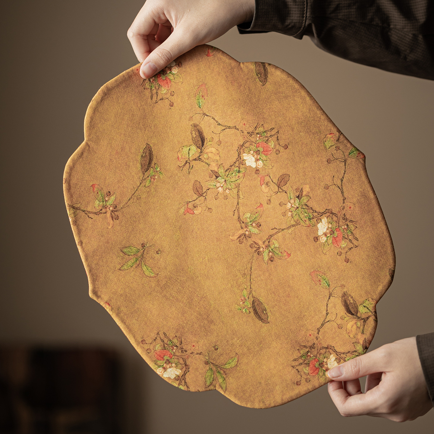 Bàn trà bên hoa thu hải đường kiểu Trung Quốc mới bàn trà thiền ý bàn trà cách nhiệt khăn trải bàn trà khăn trà phụ kiện bộ trà cờ