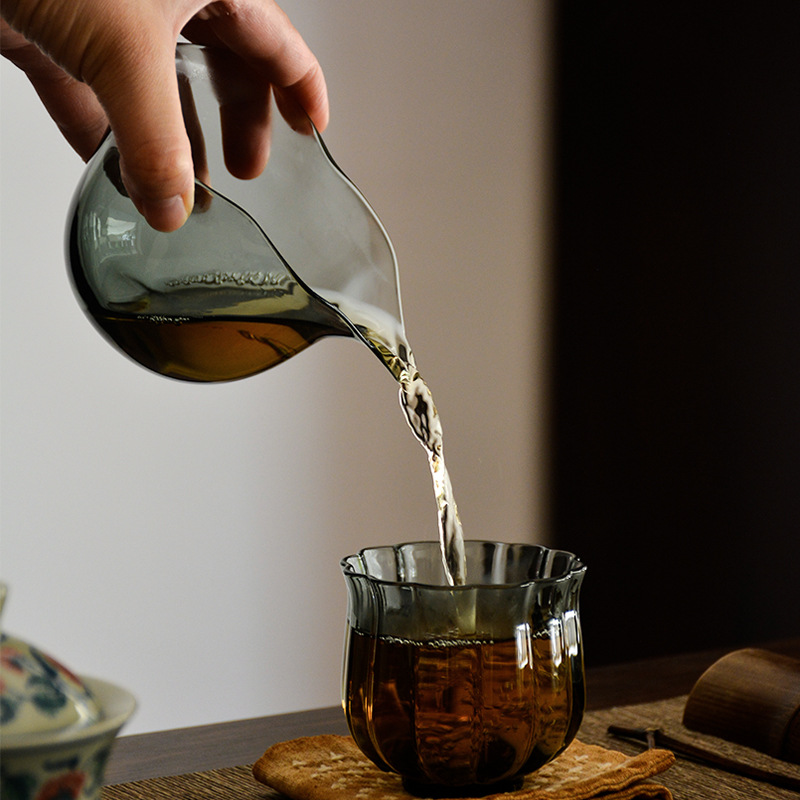 Dụng cụ chia tách trà hồ lô màu hồng Cốc trà thủy tinh chịu nhiệt dày kiểu Nhật