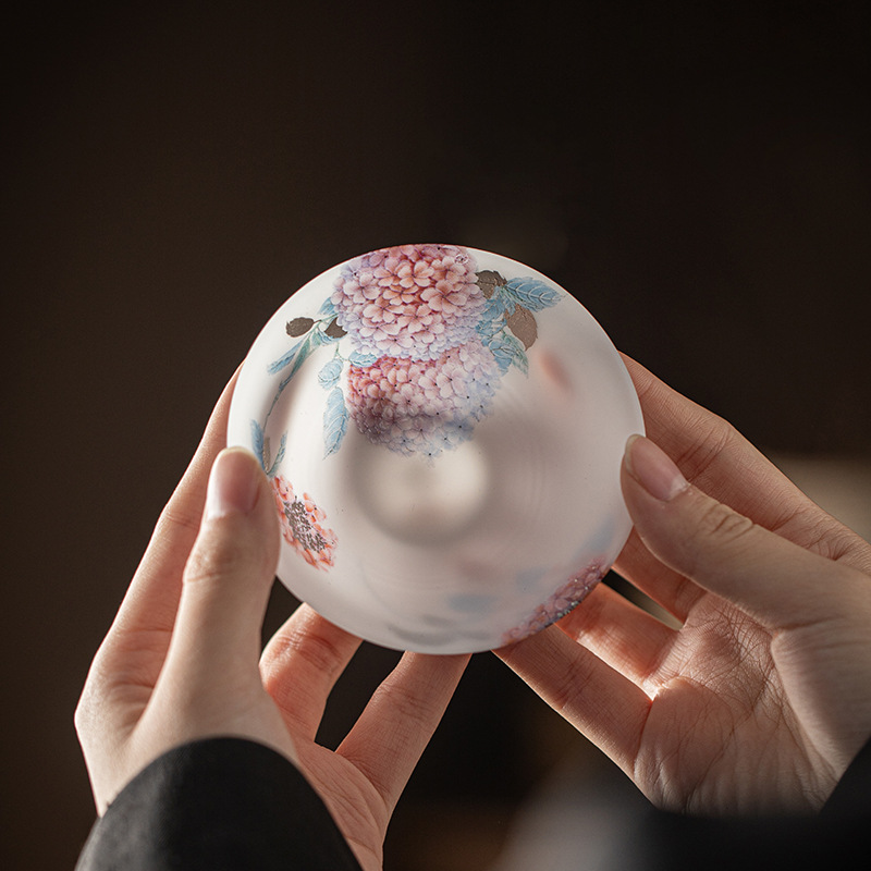 Tách trà sứ ngọc trắng của Hoàng Tứ Đông dành cho nữ, tách đơn hoa cẩm tú cầu kung fu cao cấp, quà tặng ngày lễ tình nhân