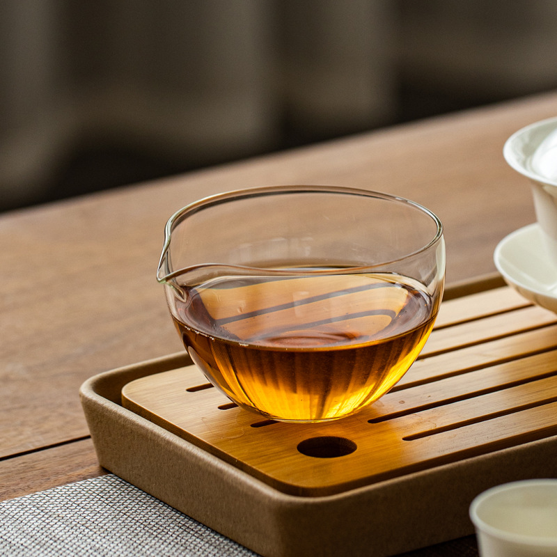 Cốc công bằng thủy tinh phong cách Nhật Bản cốc công cộng trong suốt sáng tạo đơn giản biển trà một món trà Kung Fu trà đạo với bộ tách trà hình tròn