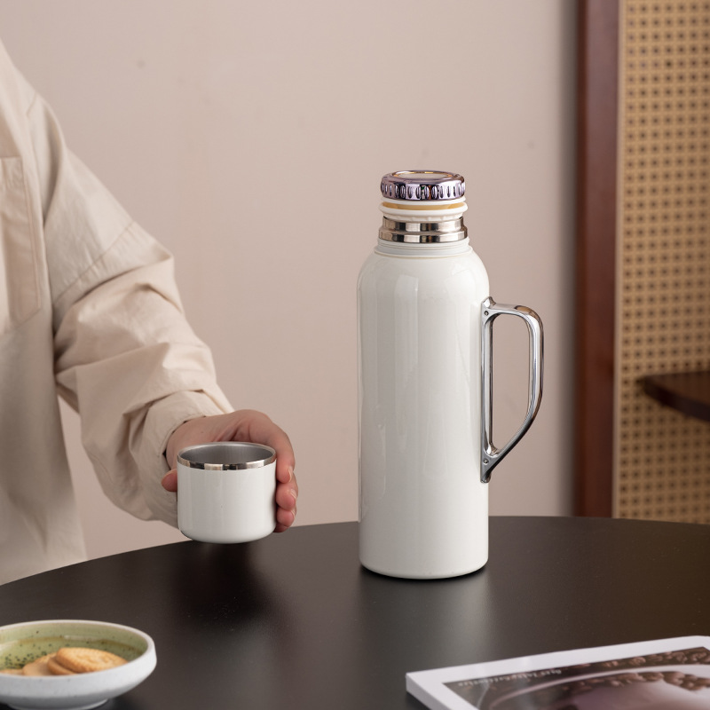 Ấm đun nước om đơn giản kiểu mới, cốc giữ nhiệt inox 316 dung tích lớn, bán buôn ấm trà om cầm tay ngoài trời