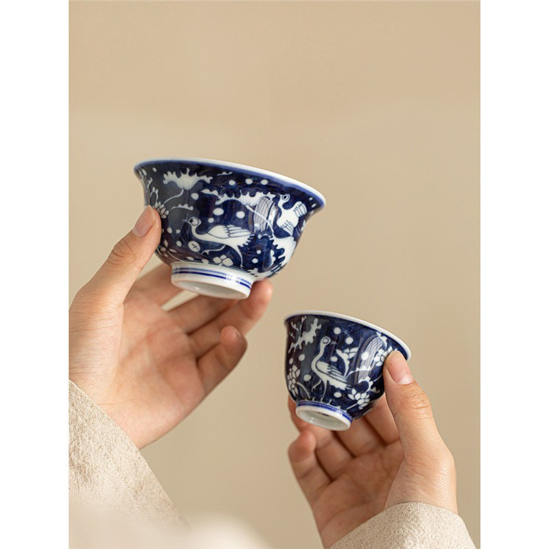 Bộ bát có nắp màu xanh và trắng làm thủ công Jingdezhen Bộ đồ trà gốm sứ dụng cụ pha trà cốc gia dụng cốc chủ nhân