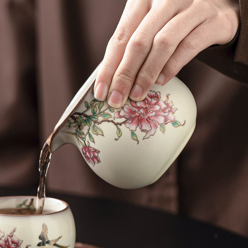 Cốc công bằng Ruyao Bộ trà Kung Fu gốm sứ Trà Hải mỡ lợn đông lạnh hoa mẫu đơn cốc công cộng Ru sứ chịu nhiệt hộp quà đơn