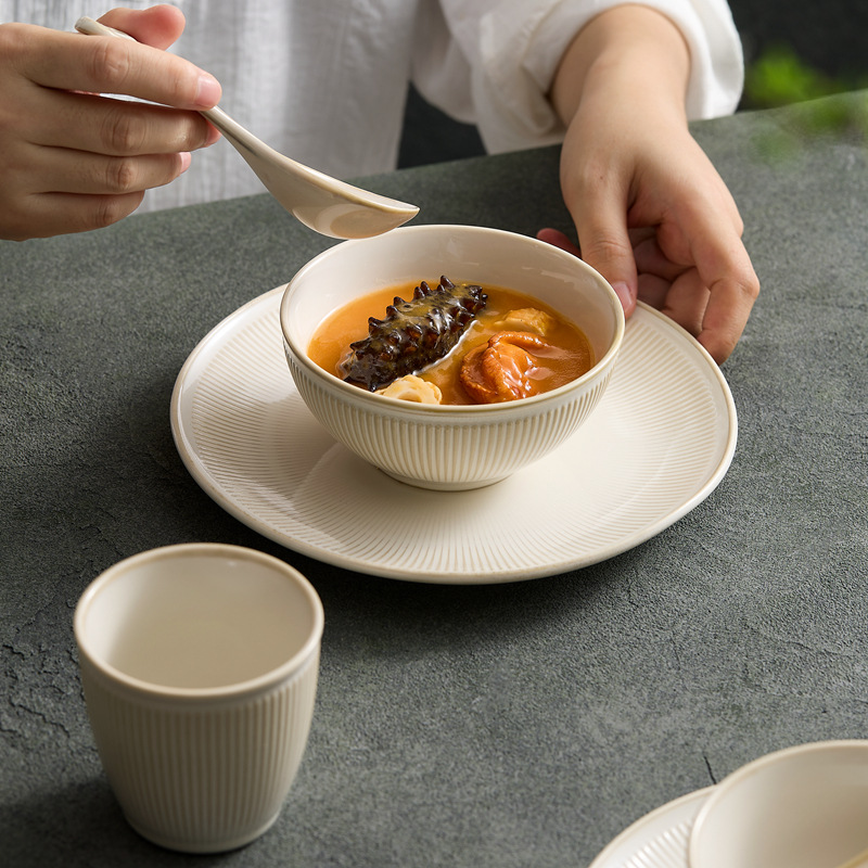 Bộ đồ ăn màu be, bộ đồ ăn gia dụng, bát, thìa, đĩa kết hợp sáng tạo, câu lạc bộ nhà hàng khách sạn, bộ đồ ăn 5 món cho một người, bàn