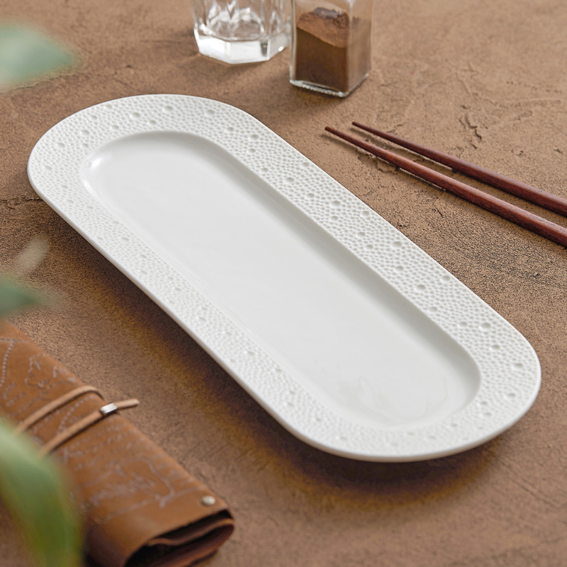 Khách sạn cao cấp, đĩa bánh mì dài, đĩa sushi, nhà hàng, câu lạc bộ, đĩa ăn phương Tây đặc biệt, đĩa ăn nghệ thuật, đĩa ăn nguội