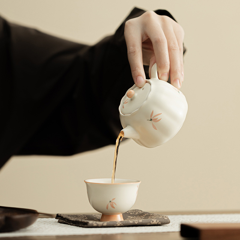 Ấm miệng hoa chuông phong lan ấm trà thủ công gốm sứ sáng tạo ấm lọc trà đơn dùng trong gia đình kiểu Trung Quốc dụng cụ trà Kung Fu