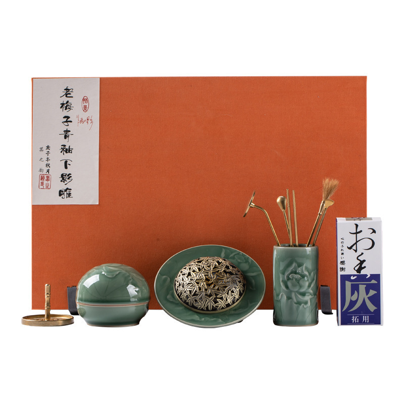 Bán Buôn Đồ trang trí Lư Hương gia dụng bằng gốm Sứ mận men ngọc Lư hương phòng khách Lư hương gỗ đàn hương Lư Hương