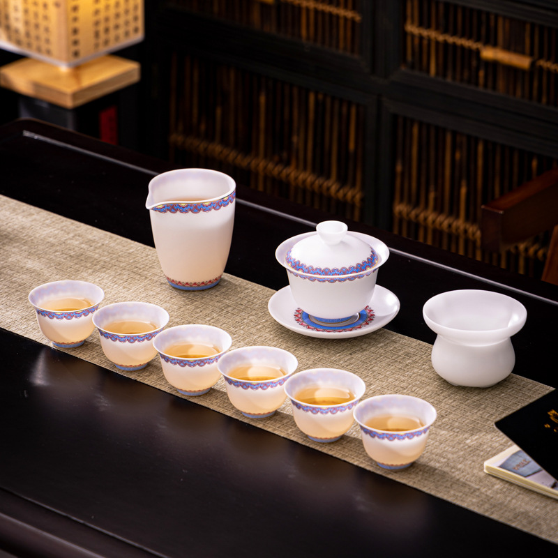 Dehua Ice Hạt mỡ cừu Ngọc Trắng Sứ Trắng Hạt sen nướng chay Tốt lành Li Huiyi Hộp quà cốc trà có nắp bằng gốm sứ sang trọng nhẹ làm bằng tay