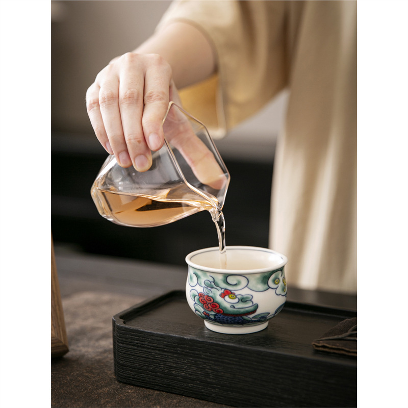 Cốc trà gốm sứ phong cách Trung Quốc sáng tạo cao cấp chuyên dụng cá nhân cốc cốc nhỏ văn phòng cốc chủ nhân cốc uống trà