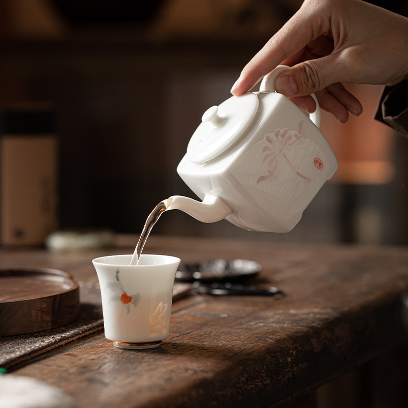 Hộp quà bình vuông tinh xảo bộ dụng cụ pha trà kungfu gia dụng dụng cụ pha trà đơn giản kiểu Trung Quốc một bình hai ly quà tặng tay